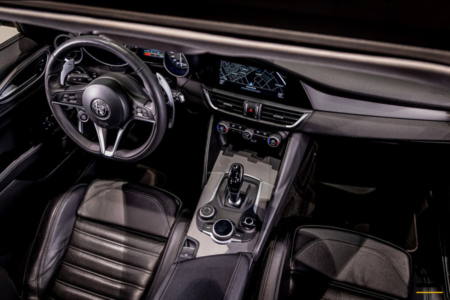 Alfa Romeo Giulia 2.0 T AWD Veloce|Pano|Trekhaak|H&K|FullOpt