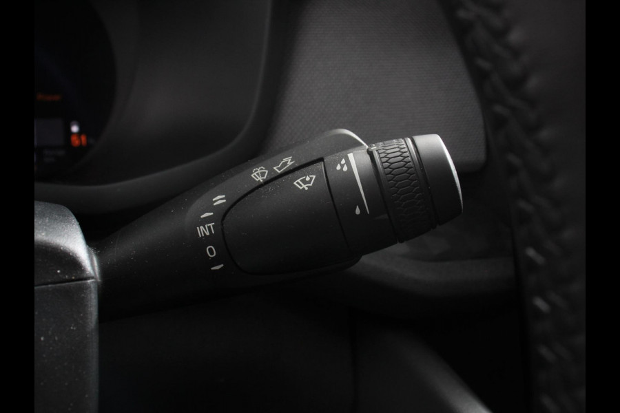 Polestar 2 Standard Range Single Motor 63kWh SOH 94 % Climate control Cruise control Parkeersensoren Camera Voorstoelen verwarmd Apple Carplay/ Android Auto
