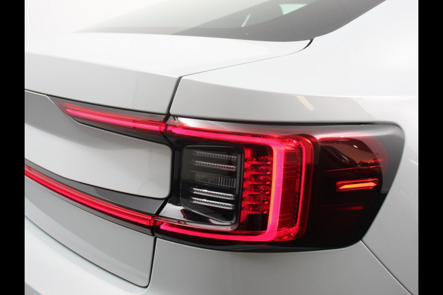 Polestar 2 Standard Range Single Motor 63kWh SOH 94 % Climate control Cruise control Parkeersensoren Camera Voorstoelen verwarmd Apple Carplay/ Android Auto