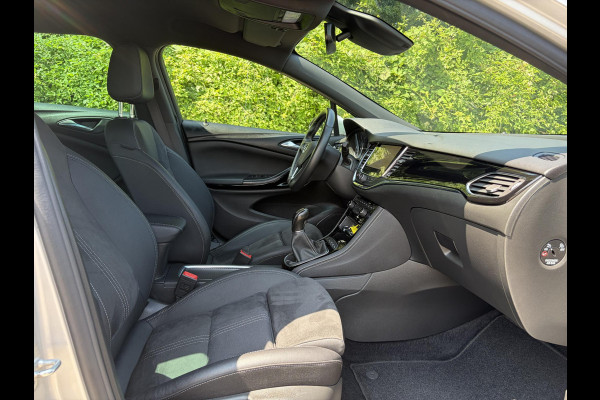 Opel Astra Sports Tourer 1.2 Ultimate 146pk,Camera,Keyless,Carplay,6 Bak,Afn Trekhaak,Stoelverw,Lm velgen,Alcantara-Leder,Dealer Onderhouden,Clima,Cruise,Dodehoek,Rijstrooksensor,N.A.P,PDc V+A,Apk tot 07-2028