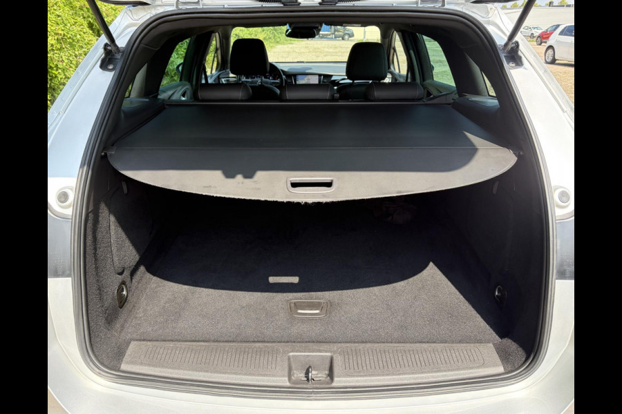 Opel Astra Sports Tourer 1.2 Ultimate 146pk,Camera,Keyless,Carplay,6 Bak,Afn Trekhaak,Stoelverw,Lm velgen,Alcantara-Leder,Dealer Onderhouden,Clima,Cruise,Dodehoek,Rijstrooksensor,N.A.P,PDc V+A,Apk tot 07-2028