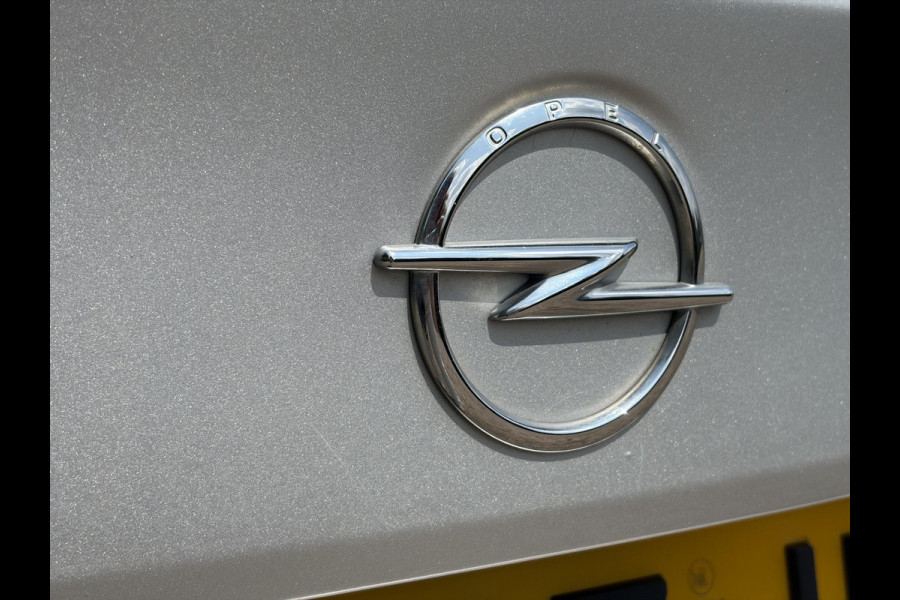 Opel Astra Sports Tourer 1.2 Ultimate 146pk,Camera,Keyless,Carplay,6 Bak,Afn Trekhaak,Stoelverw,Lm velgen,Alcantara-Leder,Dealer Onderhouden,Clima,Cruise,Dodehoek,Rijstrooksensor,N.A.P,PDc V+A,Apk tot 07-2028