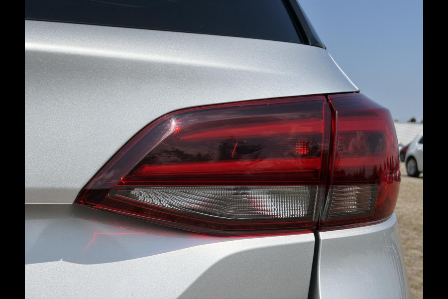 Opel Astra Sports Tourer 1.2 Ultimate 146pk,Camera,Keyless,Carplay,6 Bak,Afn Trekhaak,Stoelverw,Lm velgen,Alcantara-Leder,Dealer Onderhouden,Clima,Cruise,Dodehoek,Rijstrooksensor,N.A.P,PDc V+A,Apk tot 07-2028