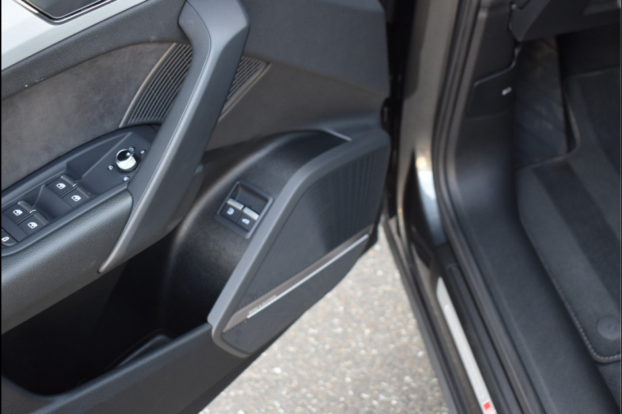 Audi Q5 55 TFSI e S-Line 367 Pk Pano Lucht Carbon Sfeer Oled Keyless Massage 21 Inch
