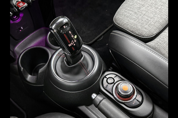 MINI 5-deurs 2.0 Cooper S Chili LAGE KM!! | 192PK | Carplay | JCW Stuur | AchterCam | Goed onderH | Etc