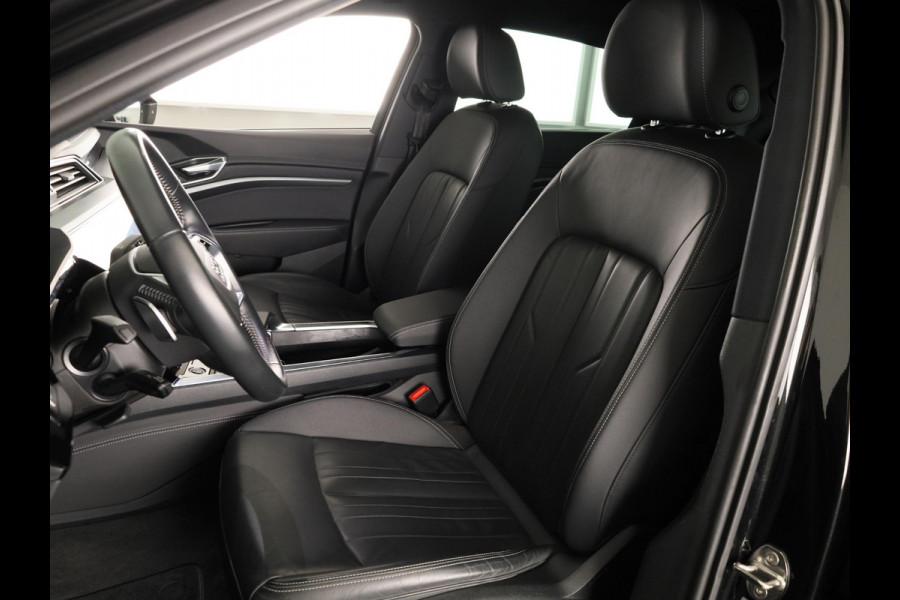 Audi e-tron Sportback 55 quattro Business edition Plus 95 kWh 408pk | Panoramadak | Lederen bekleding | Elektrisch verstelbare voorstoelen | Parkeercamera |
