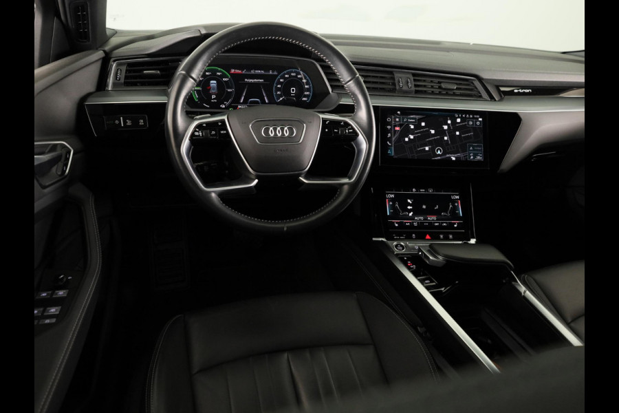 Audi e-tron Sportback 55 quattro Business edition Plus 95 kWh 408pk | Panoramadak | Lederen bekleding | Elektrisch verstelbare voorstoelen | Parkeercamera |
