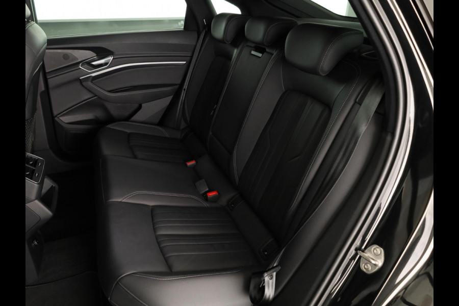 Audi e-tron Sportback 55 quattro Business edition Plus 95 kWh 408pk | Panoramadak | Lederen bekleding | Elektrisch verstelbare voorstoelen | Parkeercamera |