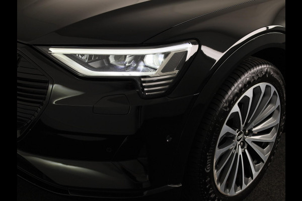 Audi e-tron Sportback 55 quattro Business edition Plus 95 kWh 408pk | Panoramadak | Lederen bekleding | Elektrisch verstelbare voorstoelen | Parkeercamera |
