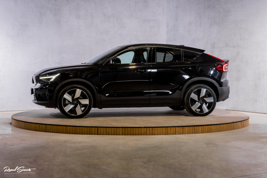 Volvo C40 Recharge Ultimate 69 kWh | Panorama dak | Adaptieve cruise | Blis | Memory |