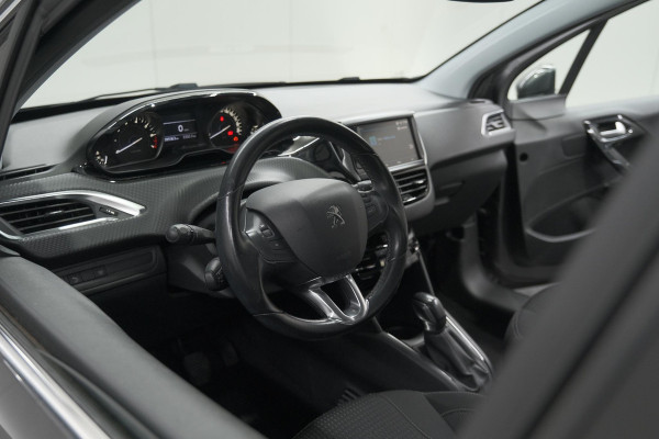Peugeot 208 PureTech 82 Blue Lease Allure | Parkeersensoren | Climate Control | Apple Carplay | 16 Inch Lichtmetalen Velgen