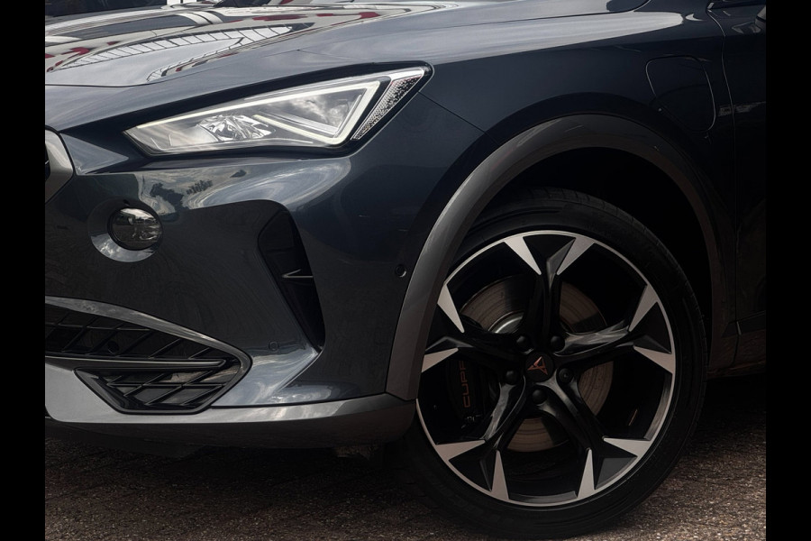CUPRA Formentor 1.4 e-Hybrid VZ Performance | 245 PK | Pano | 100% SOH | Sportstoelen + Memory | 360 Camera | Stoelverwarming