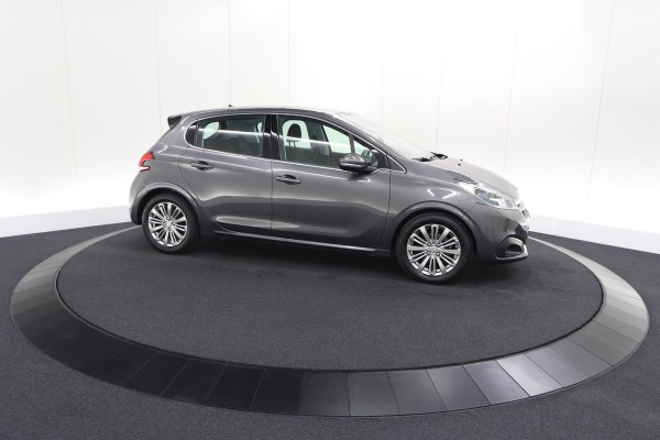 Peugeot 208 PureTech 82 Blue Lease Allure | Parkeersensoren | Climate Control | Apple Carplay | 16 Inch Lichtmetalen Velgen