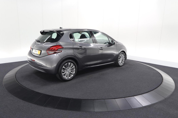 Peugeot 208 PureTech 82 Blue Lease Allure | Parkeersensoren | Climate Control | Apple Carplay | 16 Inch Lichtmetalen Velgen