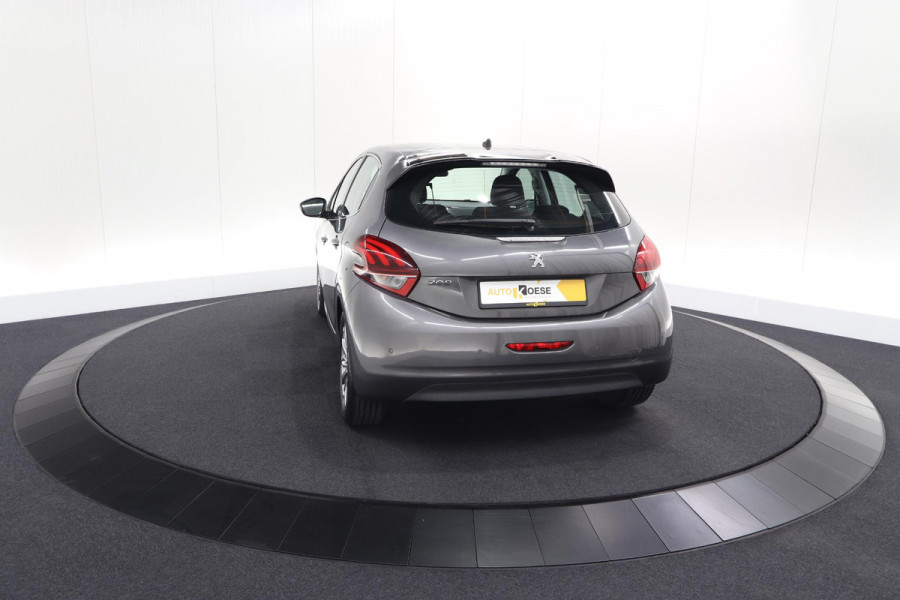Peugeot 208 PureTech 82 Blue Lease Allure | Parkeersensoren | Climate Control | Apple Carplay | 16 Inch Lichtmetalen Velgen