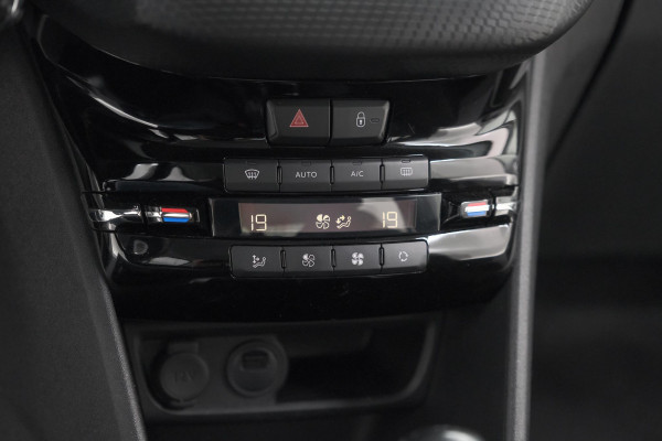 Peugeot 208 PureTech 82 Blue Lease Allure | Parkeersensoren | Climate Control | Apple Carplay | 16 Inch Lichtmetalen Velgen