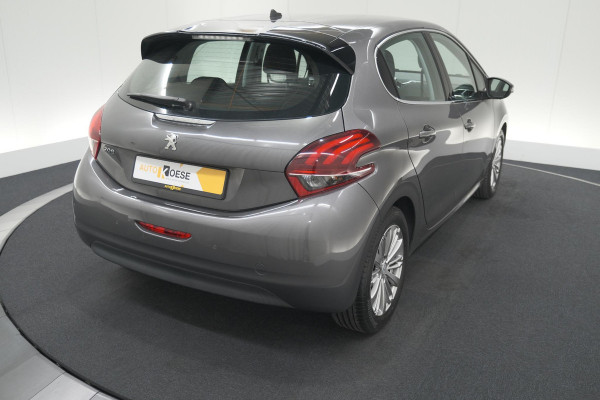 Peugeot 208 PureTech 82 Blue Lease Allure | Parkeersensoren | Climate Control | Apple Carplay | 16 Inch Lichtmetalen Velgen