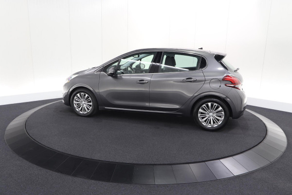 Peugeot 208 PureTech 82 Blue Lease Allure | Parkeersensoren | Climate Control | Apple Carplay | 16 Inch Lichtmetalen Velgen