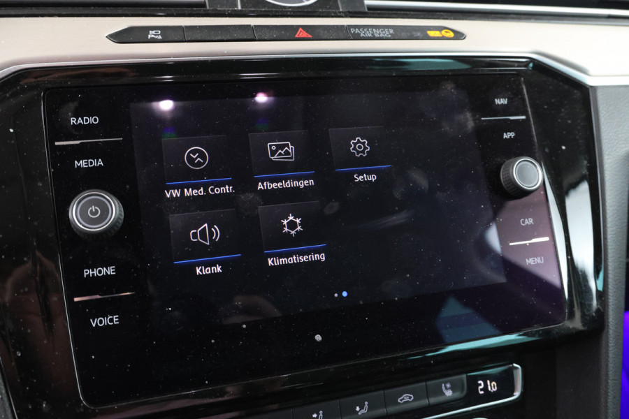 Volkswagen Passat Variant 1.8 TSI Highline Automaat, Digital Dash, Volleder