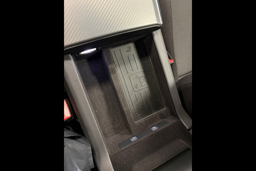 Audi A6 Limousine 50 TFSI e quattro Business edition*Plugin-Hybride*Stoelverwarming*PDC*Camera*