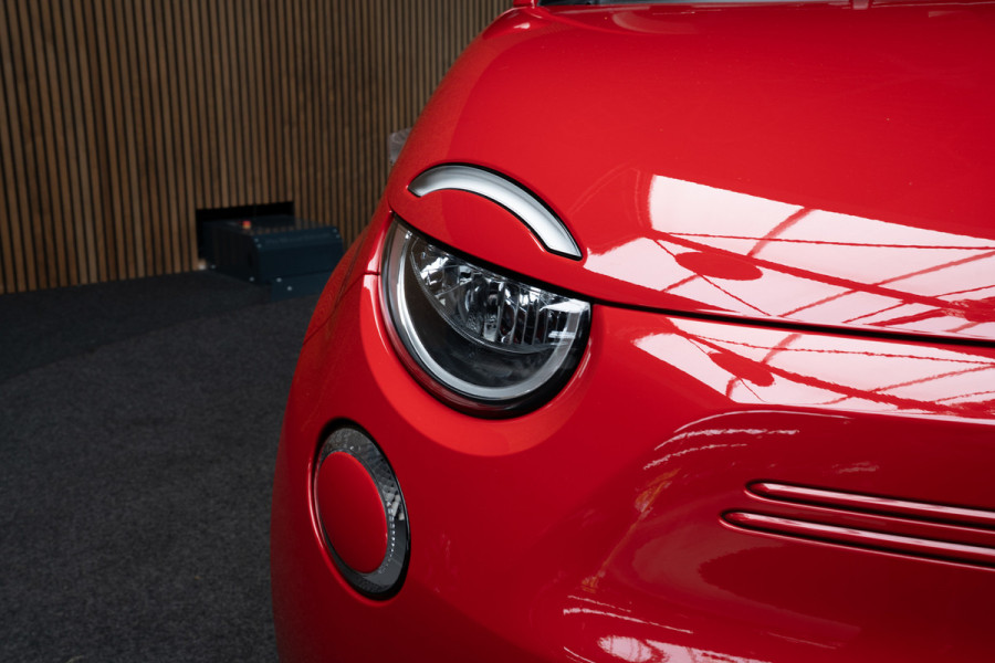 Fiat 500 24 kWh Navi Airco Stoelverwarming LED Cruise Control BTW auto