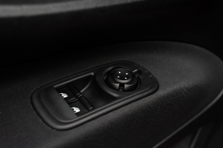 Fiat 500 24 kWh Navi Airco Stoelverwarming LED Cruise Control BTW auto