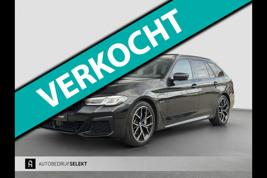 BMW 5 Serie Touring 530e M-Sport | Pano | Head Up | Sfeer | Camera | Dealer onderhouden | Driving Assistance Pro | Carplay