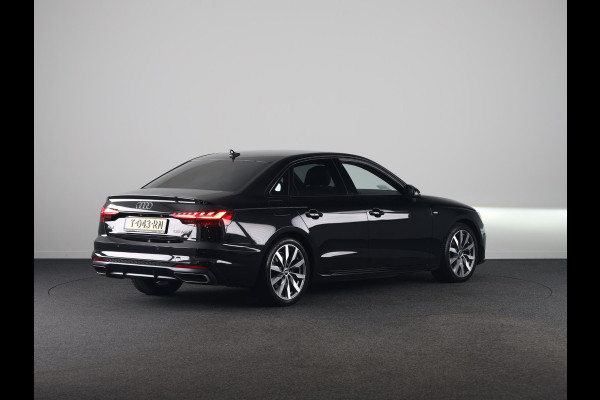 Audi A4 Limousine 35 TFSI S edition Competition 150pk | Climate control |  LED koplampen |  lederen/stof bekleding | Lichtmetalen velgen 10-spaaks 18inch | Navigatiesysteem full map | S Line interieur