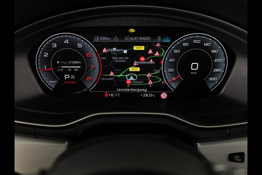 Audi A4 Limousine 35 TFSI S edition Competition 150pk | Climate control |  LED koplampen |  lederen/stof bekleding | Lichtmetalen velgen 10-spaaks 18inch | Navigatiesysteem full map | S Line interieur