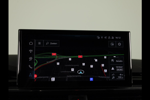 Audi A4 Limousine 35 TFSI S edition Competition 150pk | Climate control |  LED koplampen |  lederen/stof bekleding | Lichtmetalen velgen 10-spaaks 18inch | Navigatiesysteem full map | S Line interieur