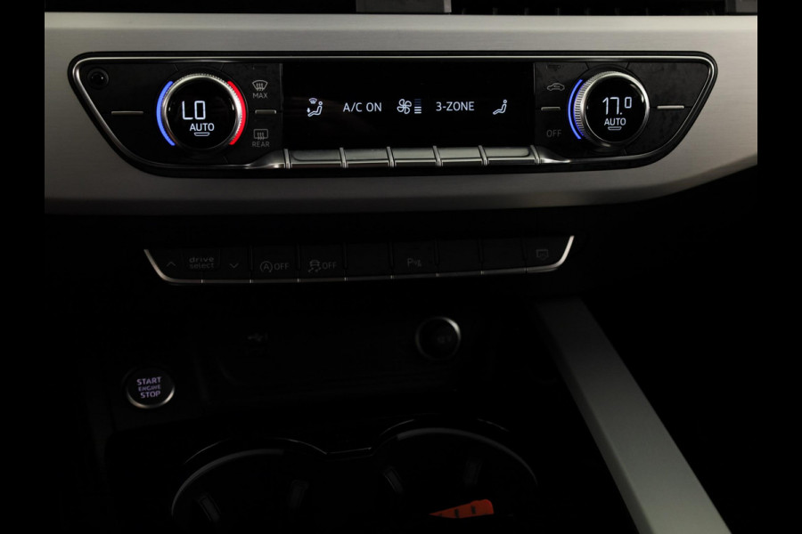 Audi A4 Limousine 35 TFSI S edition Competition 150pk | Climate control |  LED koplampen |  lederen/stof bekleding | Lichtmetalen velgen 10-spaaks 18inch | Navigatiesysteem full map | S Line interieur