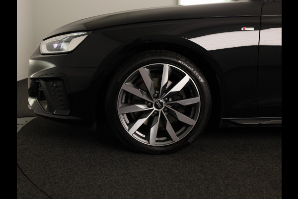 Audi A4 Limousine 35 TFSI S edition Competition 150pk | Climate control |  LED koplampen |  lederen/stof bekleding | Lichtmetalen velgen 10-spaaks 18inch | Navigatiesysteem full map | S Line interieur