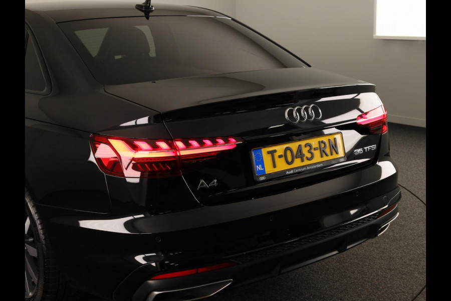 Audi A4 Limousine 35 TFSI S edition Competition 150pk | Climate control |  LED koplampen |  lederen/stof bekleding | Lichtmetalen velgen 10-spaaks 18inch | Navigatiesysteem full map | S Line interieur