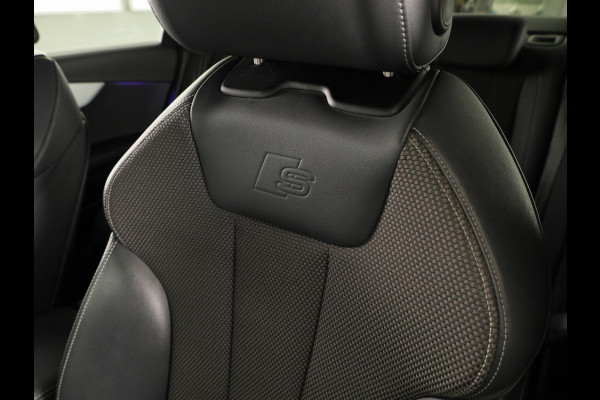 Audi A4 Limousine 35 TFSI S edition Competition 150pk | Climate control |  LED koplampen |  lederen/stof bekleding | Lichtmetalen velgen 10-spaaks 18inch | Navigatiesysteem full map | S Line interieur