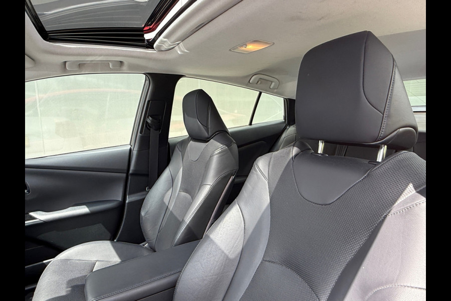 Toyota Prius 1.8 Executive Pano|Leder|JBL|HuD|Dealer Onderhouden