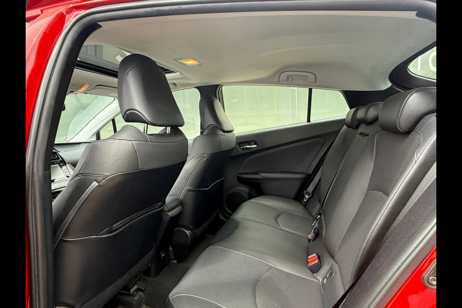 Toyota Prius 1.8 Executive Pano|Leder|JBL|HuD|Dealer Onderhouden