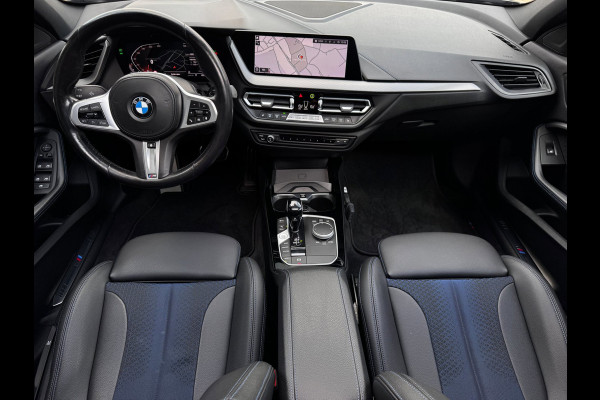 BMW 1-serie 118i M-Sport | Pano | NL-Auto | Leder + Sportstoelen | Camera | Stoelverwarming