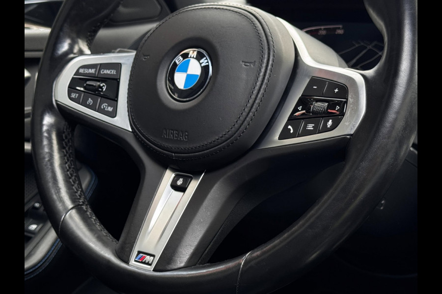 BMW 1-serie 118i M-Sport | Pano | NL-Auto | Leder + Sportstoelen | Camera | Stoelverwarming