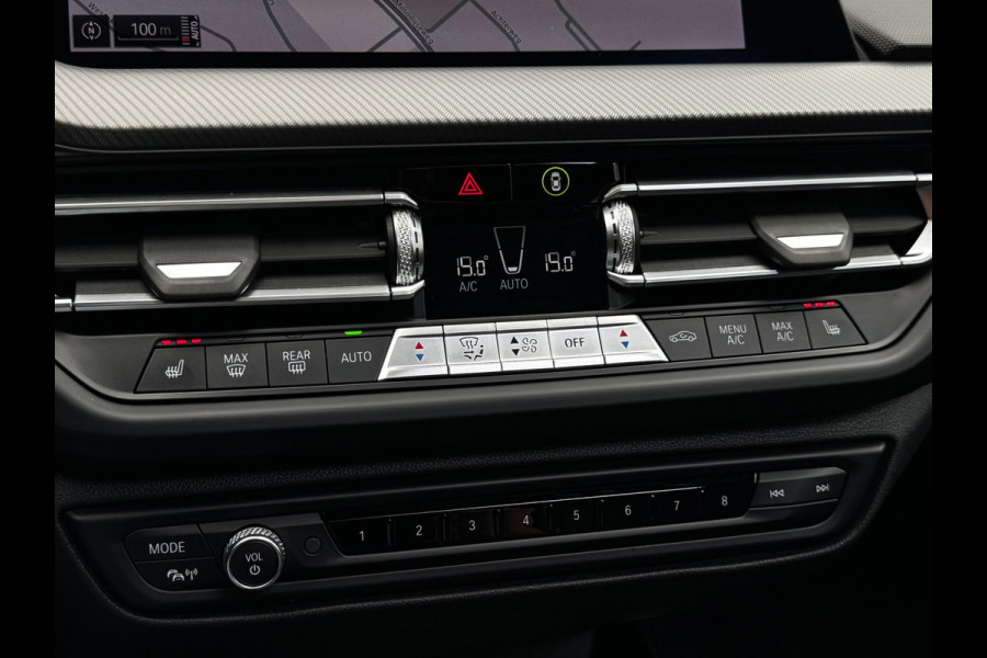 BMW 1-serie 118i M-Sport | Pano | NL-Auto | Leder + Sportstoelen | Camera | Stoelverwarming