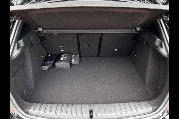 BMW 1-serie 118i M-Sport | Pano | NL-Auto | Leder + Sportstoelen | Camera | Stoelverwarming