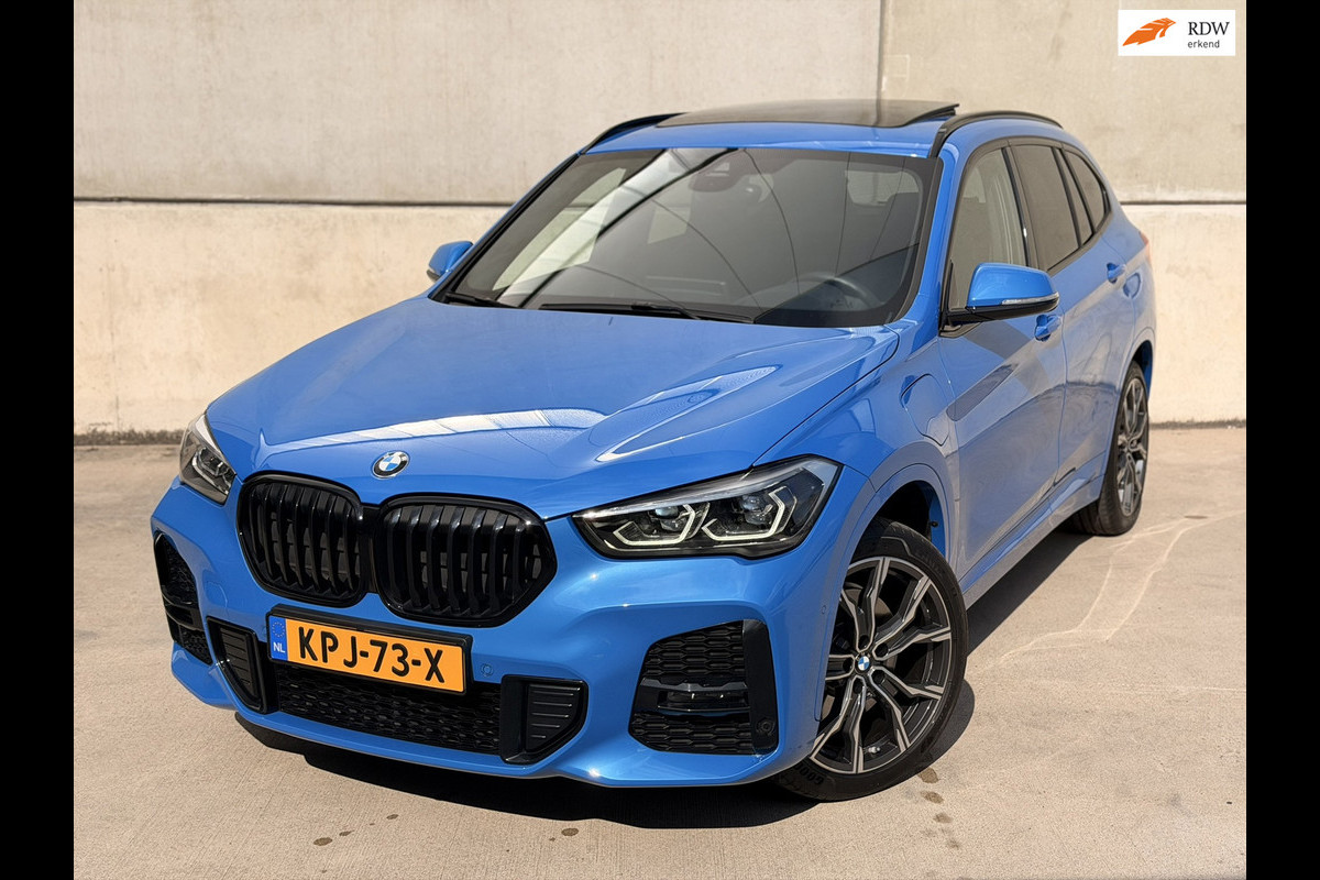 BMW X1 XDrive25e M Sport Pano Leder H/K HUD Trekh 19' Shadowline