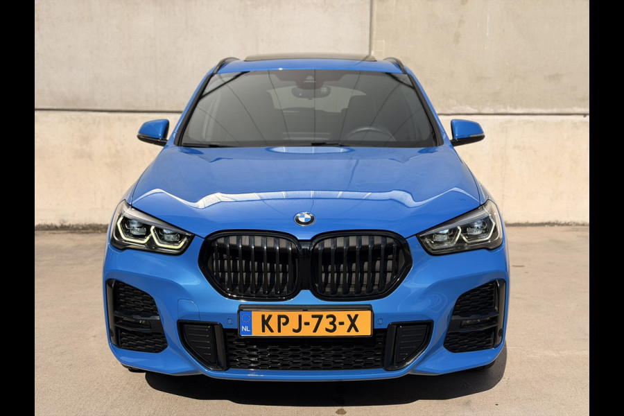 BMW X1 XDrive25e M Sport Pano Leder H/K HUD Trekh 19' Shadowline