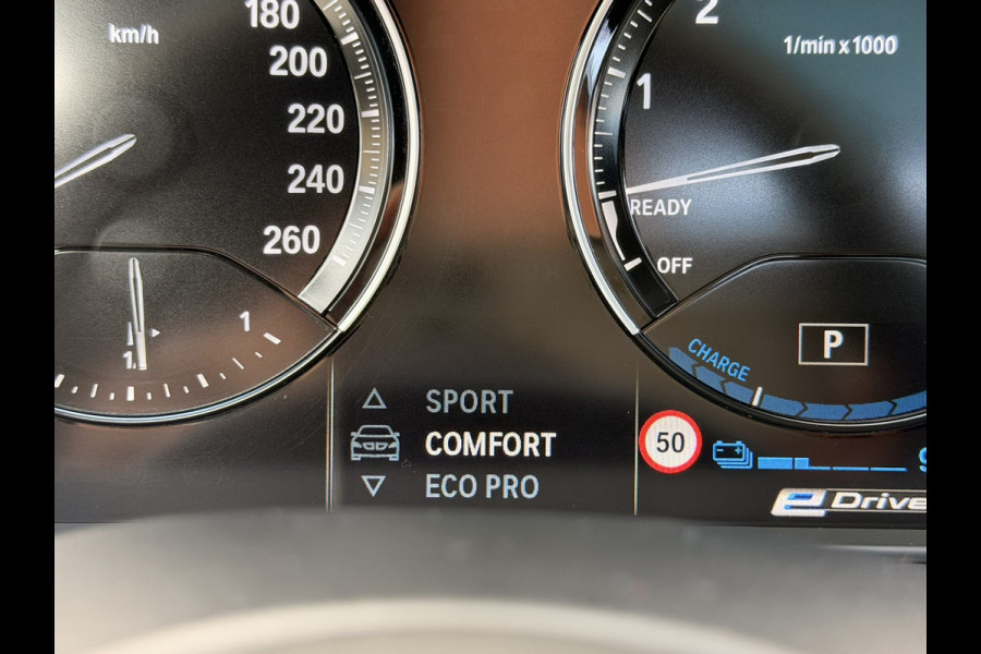 BMW X1 XDrive25e M Sport Pano Leder H/K HUD Trekh 19' Shadowline