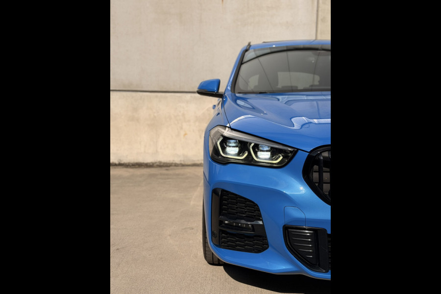 BMW X1 XDrive25e M Sport Pano Leder H/K HUD Trekh 19' Shadowline