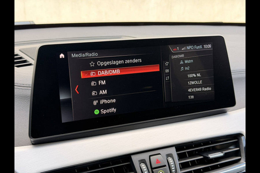 BMW X1 XDrive25e M Sport Pano Leder H/K HUD Trekh 19' Shadowline