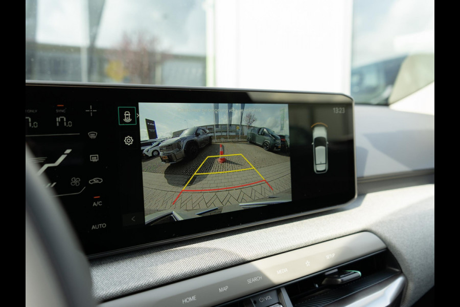 Kia EV4 Plus Advanced 81.4 kWh | Navigatie | Stoel en stuurverwarming | Schuifkantel dak |