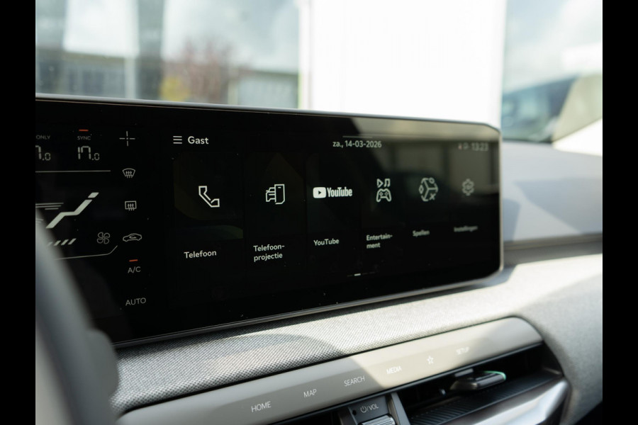 Kia EV4 Plus Advanced 81.4 kWh | Navigatie | Stoel en stuurverwarming | Schuifkantel dak |