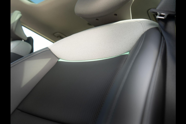 Kia EV4 Plus Advanced 81.4 kWh | Navigatie | Stoel en stuurverwarming | Schuifkantel dak |