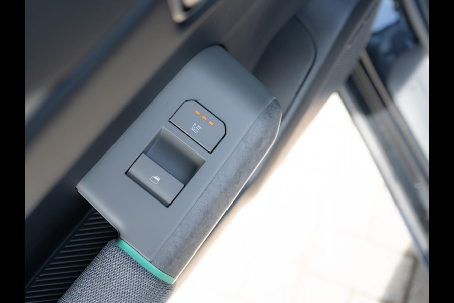 Kia EV4 Plus Advanced 81.4 kWh | Navigatie | Stoel en stuurverwarming | Schuifkantel dak |