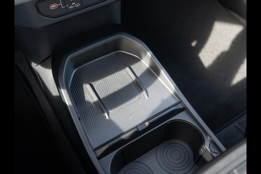 Kia EV4 Plus Advanced 81.4 kWh | Navigatie | Stoel en stuurverwarming | Schuifkantel dak |